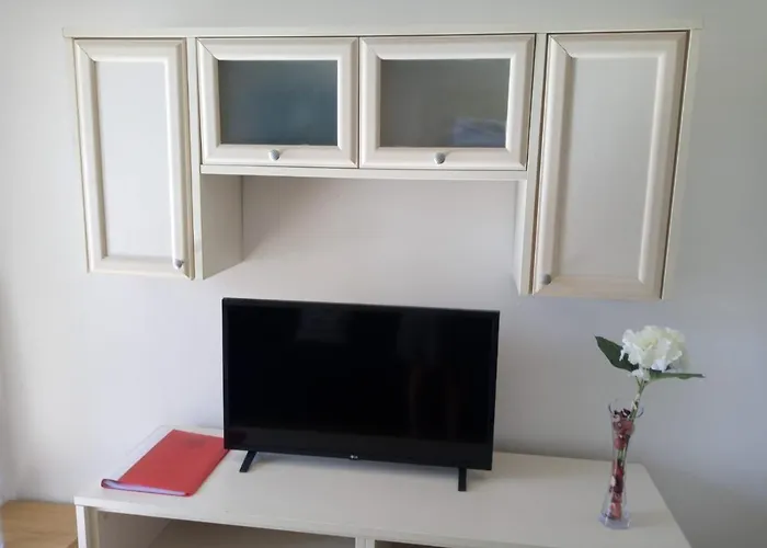 Torres Del Castillo-120 Palms *