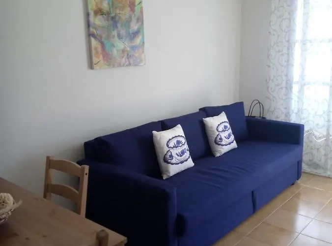 Torres Del Castillo-120 Palms